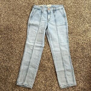 Light Wash Jeans with Detail